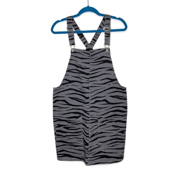 NWT Material Girl Dark Gray Tiger Pinafore Overall Jumper - Picture 1 of 11